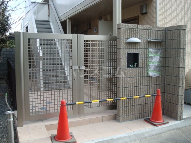 15/17 エントランス