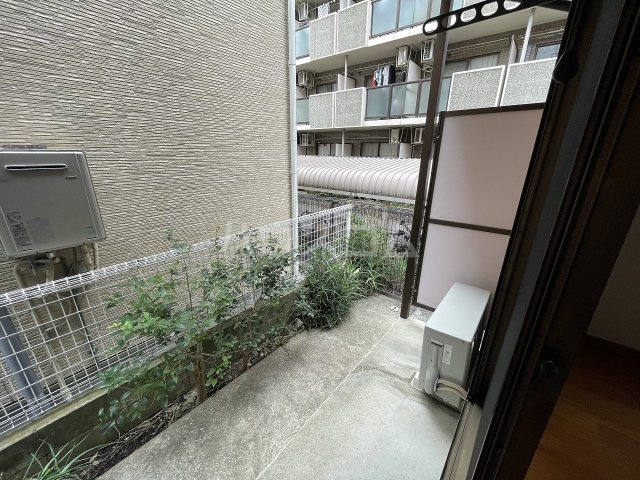 15/23 バルコニー