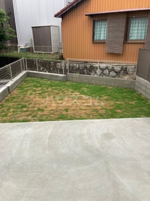 2/10 外観