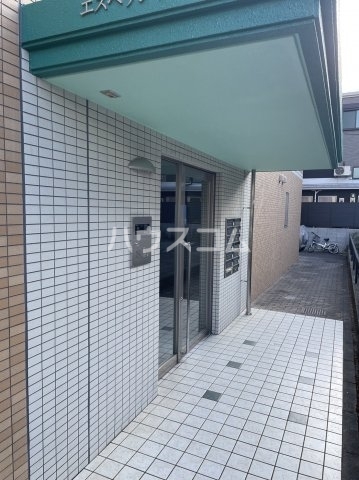 14/22 エントランス