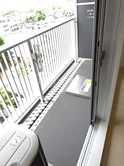 17/27 バルコニー