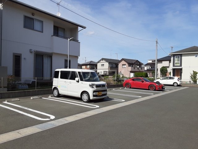 23/27 駐車場