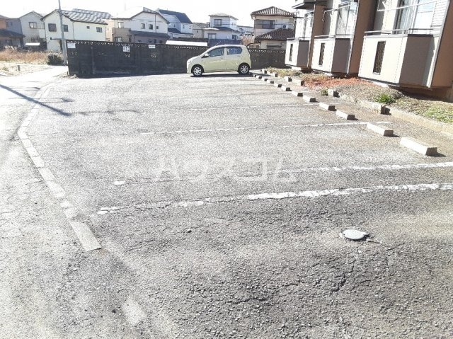2/6 駐車場