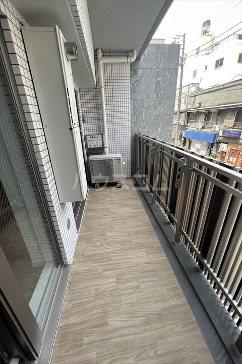 23/30 バルコニー