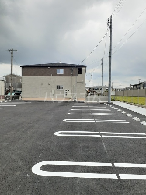 16/23 駐車場
