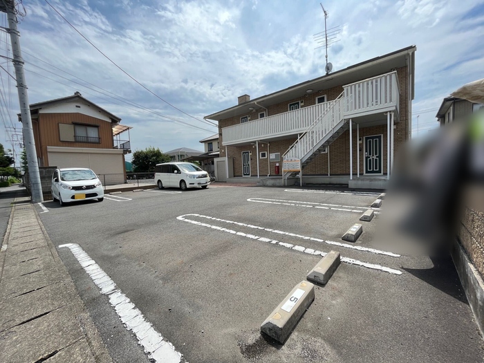 19/28 駐車場