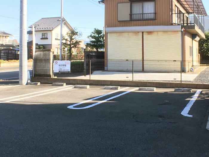 20/28 駐車場