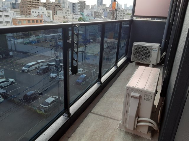 20/30 バルコニー