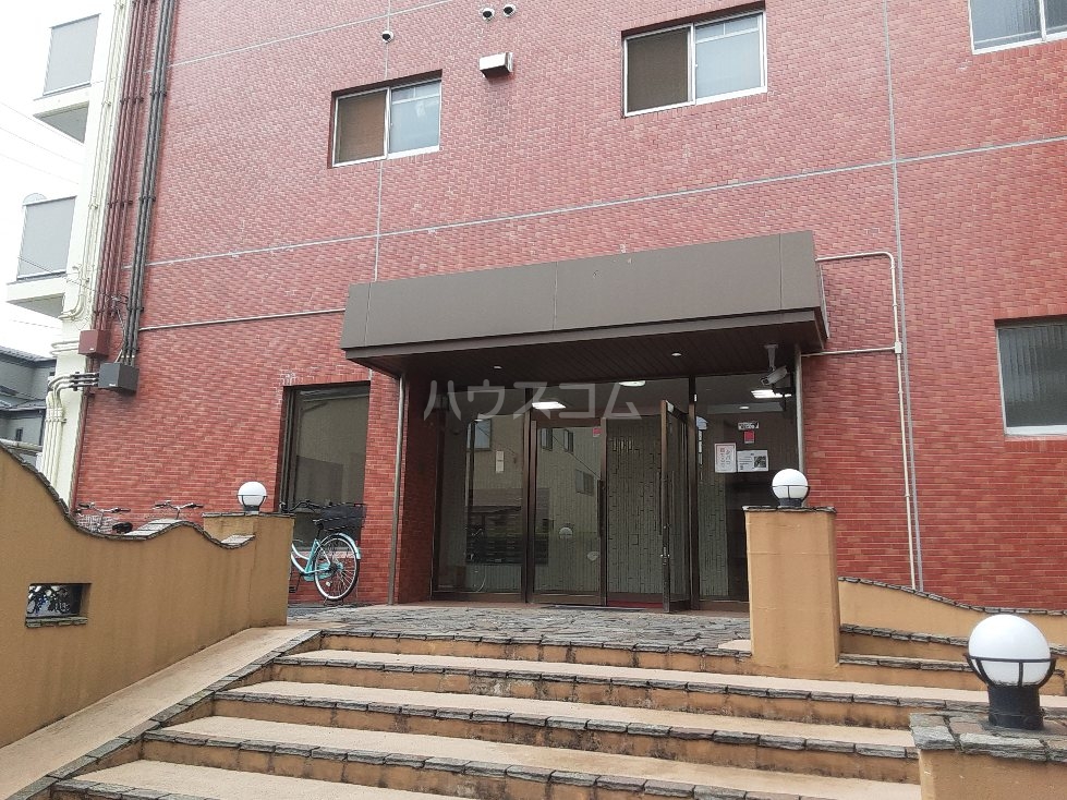 29/30 エントランス