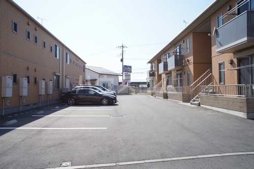 15/16 駐車場