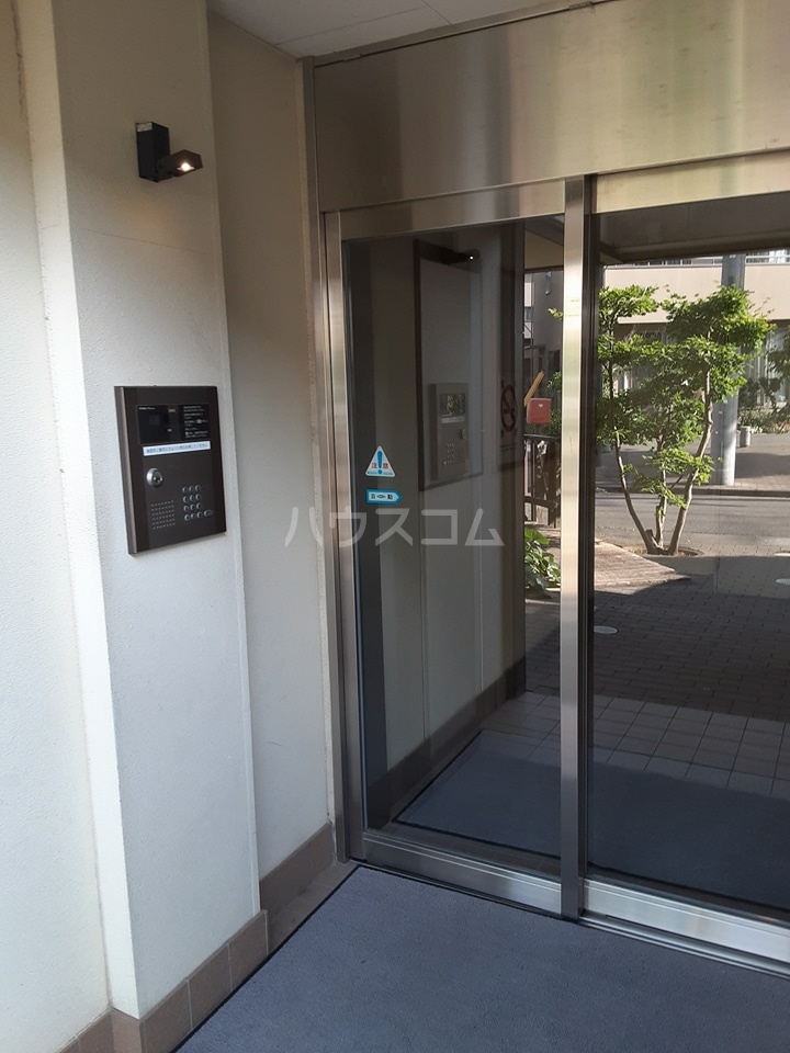 2/11 エントランス