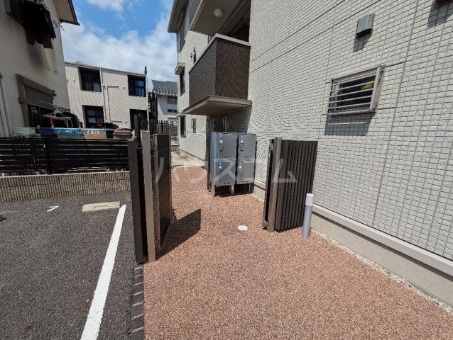 17/27 駐車場