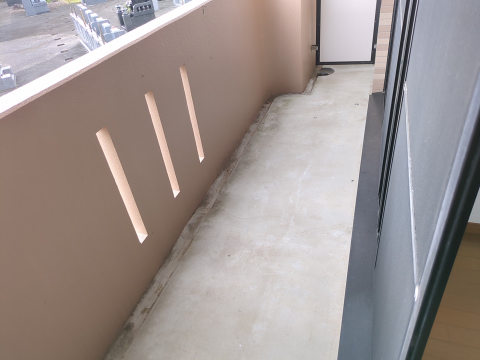 14/23 バルコニー