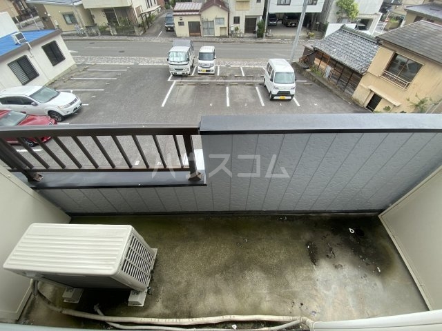 19/30 バルコニー