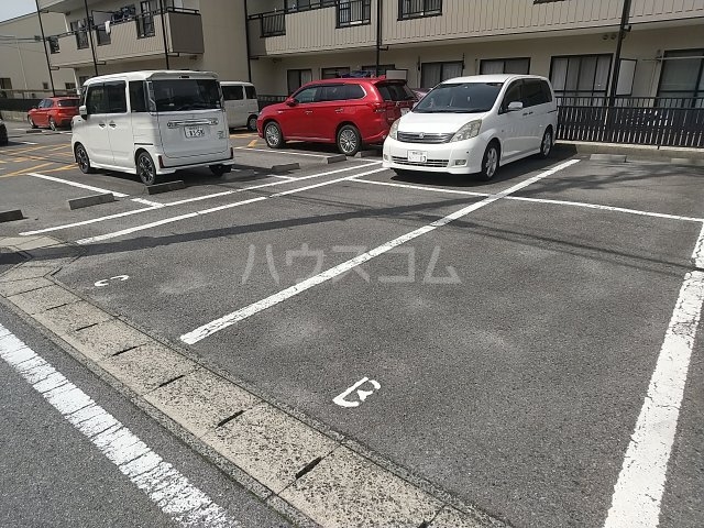 3/4 駐車場