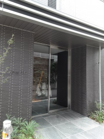 21/30 エントランス