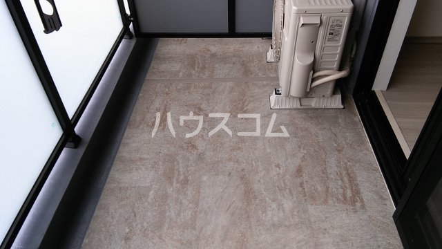 15/28 バルコニー