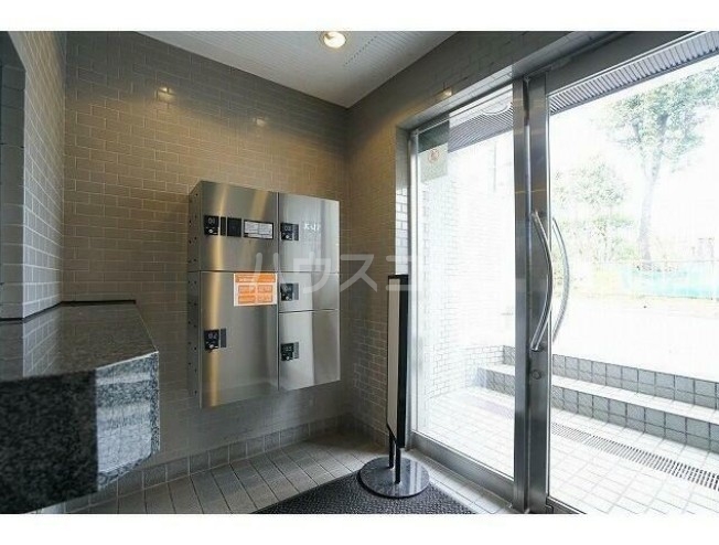 17/21 エントランス