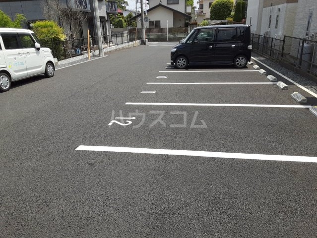 21/23 駐車場
