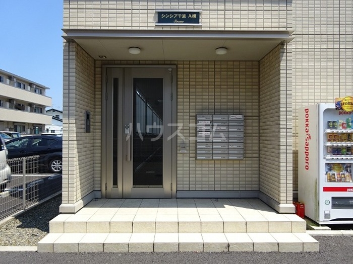 16/27 エントランス