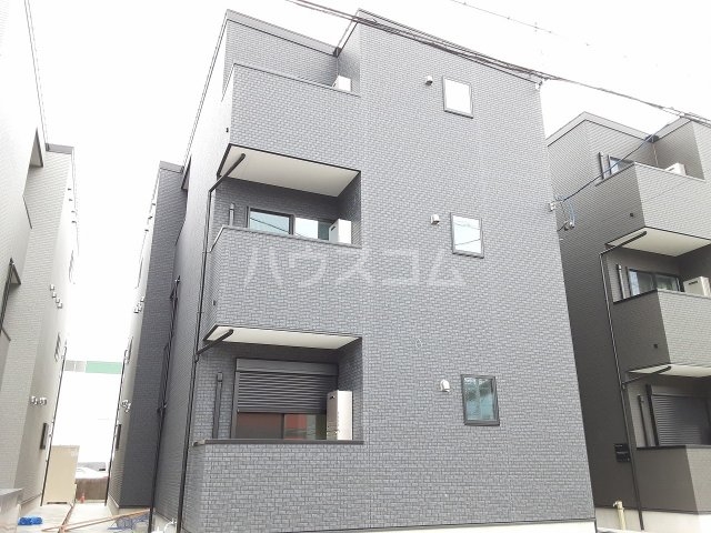 2/4 外観