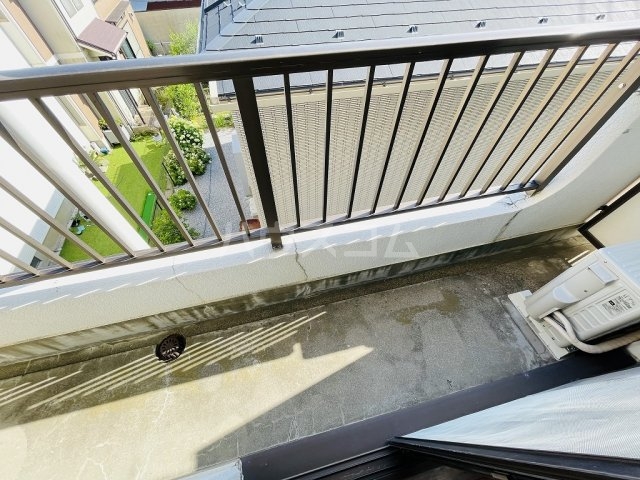 23/30 バルコニー