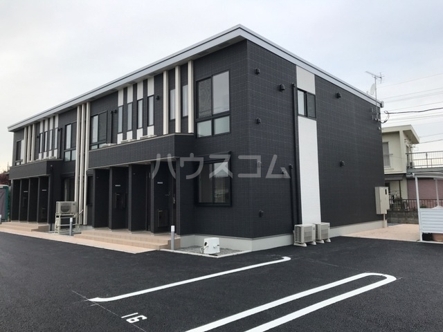 2/4 駐車場
