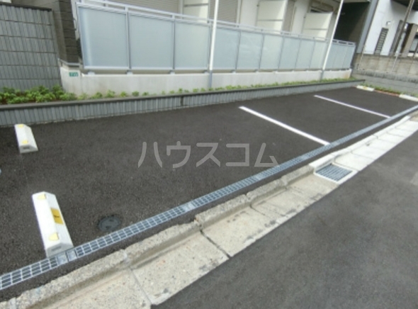 20/30 駐車場