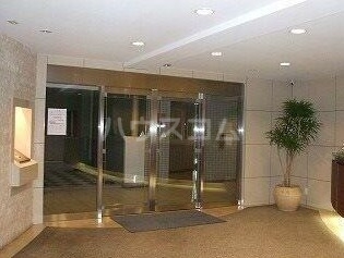 20/20 エントランス