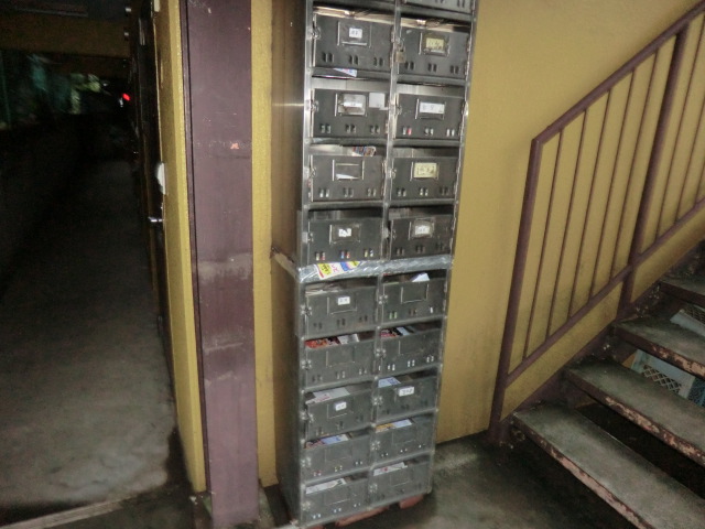 21/28 エントランス