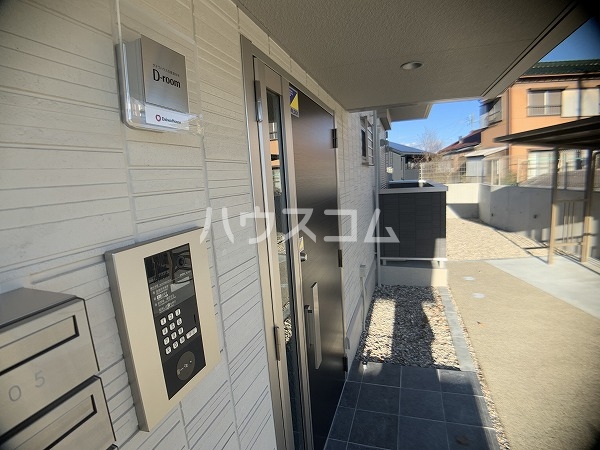 24/30 エントランス