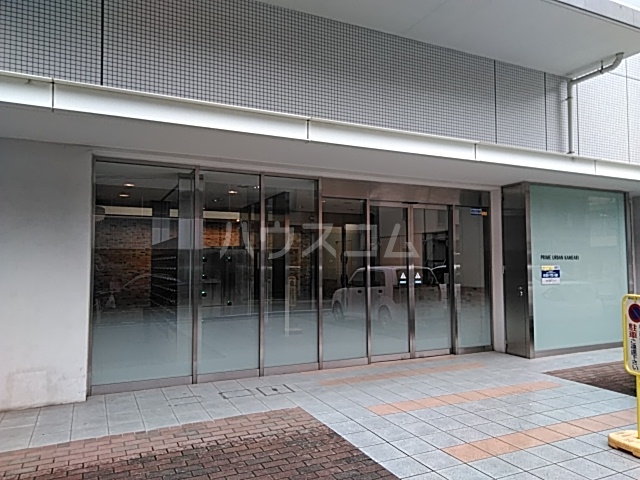 28/30 エントランス