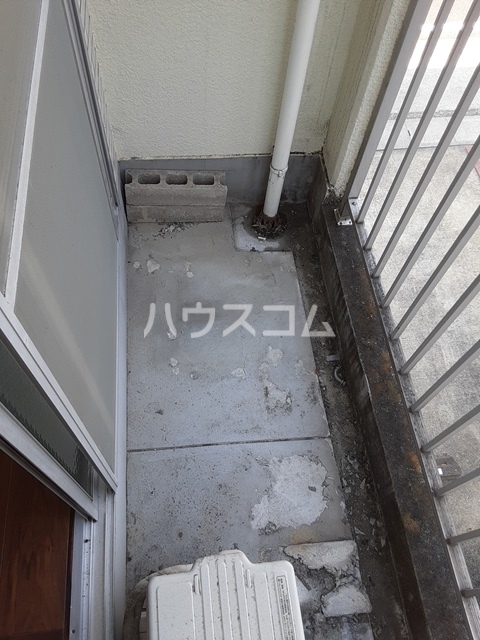 13/22 バルコニー