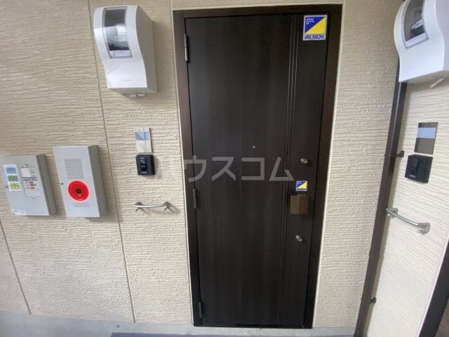 13/30 玄関