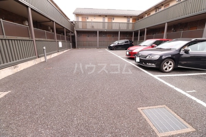 22/26 駐車場