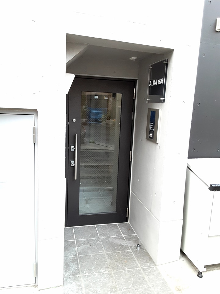 2/7 エントランス