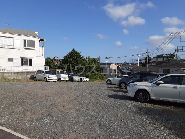 20/29 駐車場