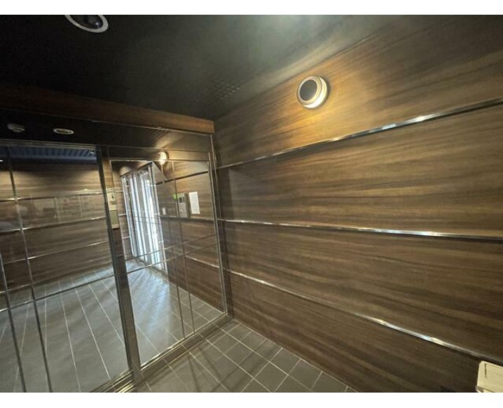 29/30 エントランス