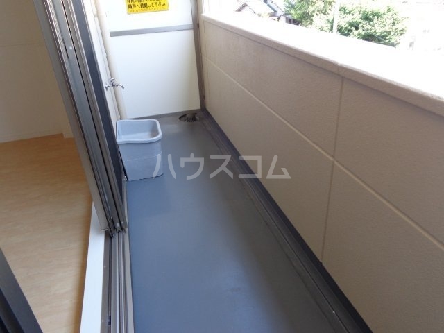 20/27 バルコニー