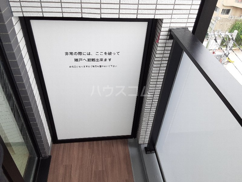 16/28 バルコニー