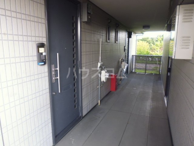 21/29 エントランス