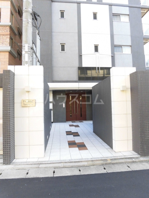 15/24 エントランス