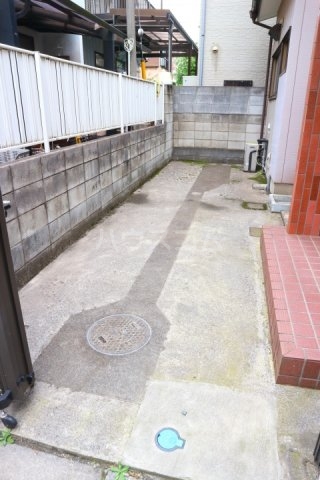 22/30 駐車場