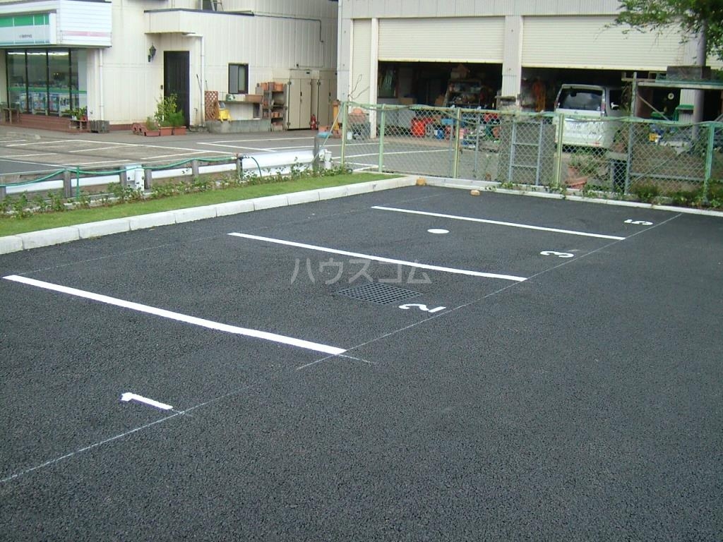 12/13 駐車場