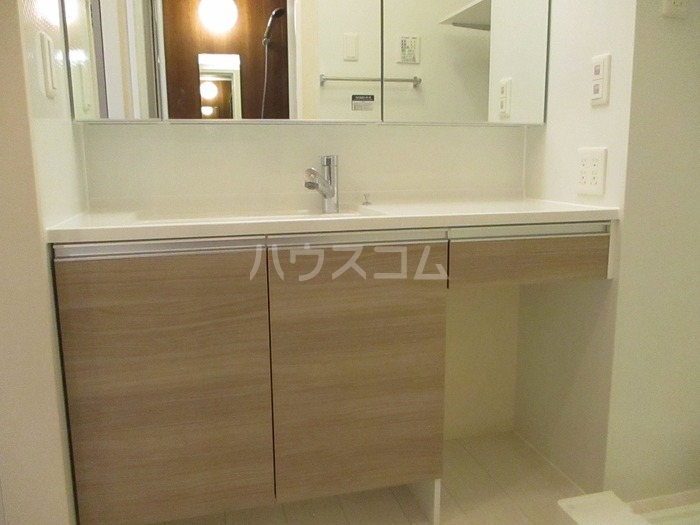 13/30 洗面