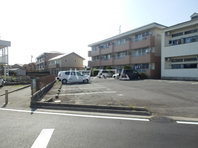22/30 駐車場