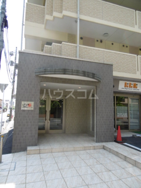22/30 エントランス