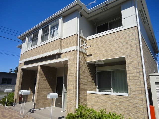 24/30 エントランス