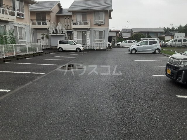 18/26 駐車場