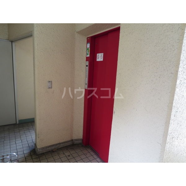 29/30 エントランス